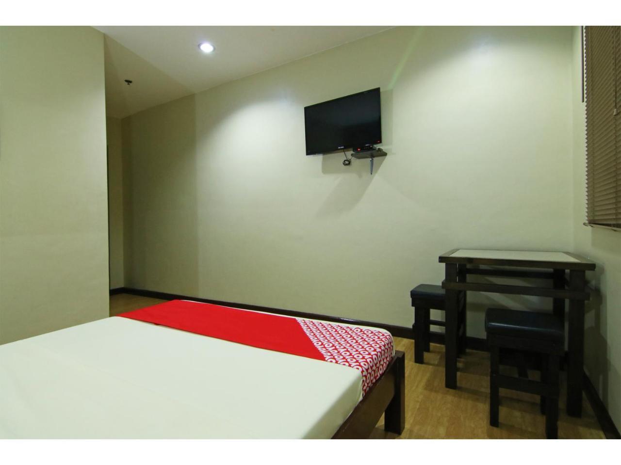 Oyo 110 Asiatel Hotel Pasay Exteriör bild