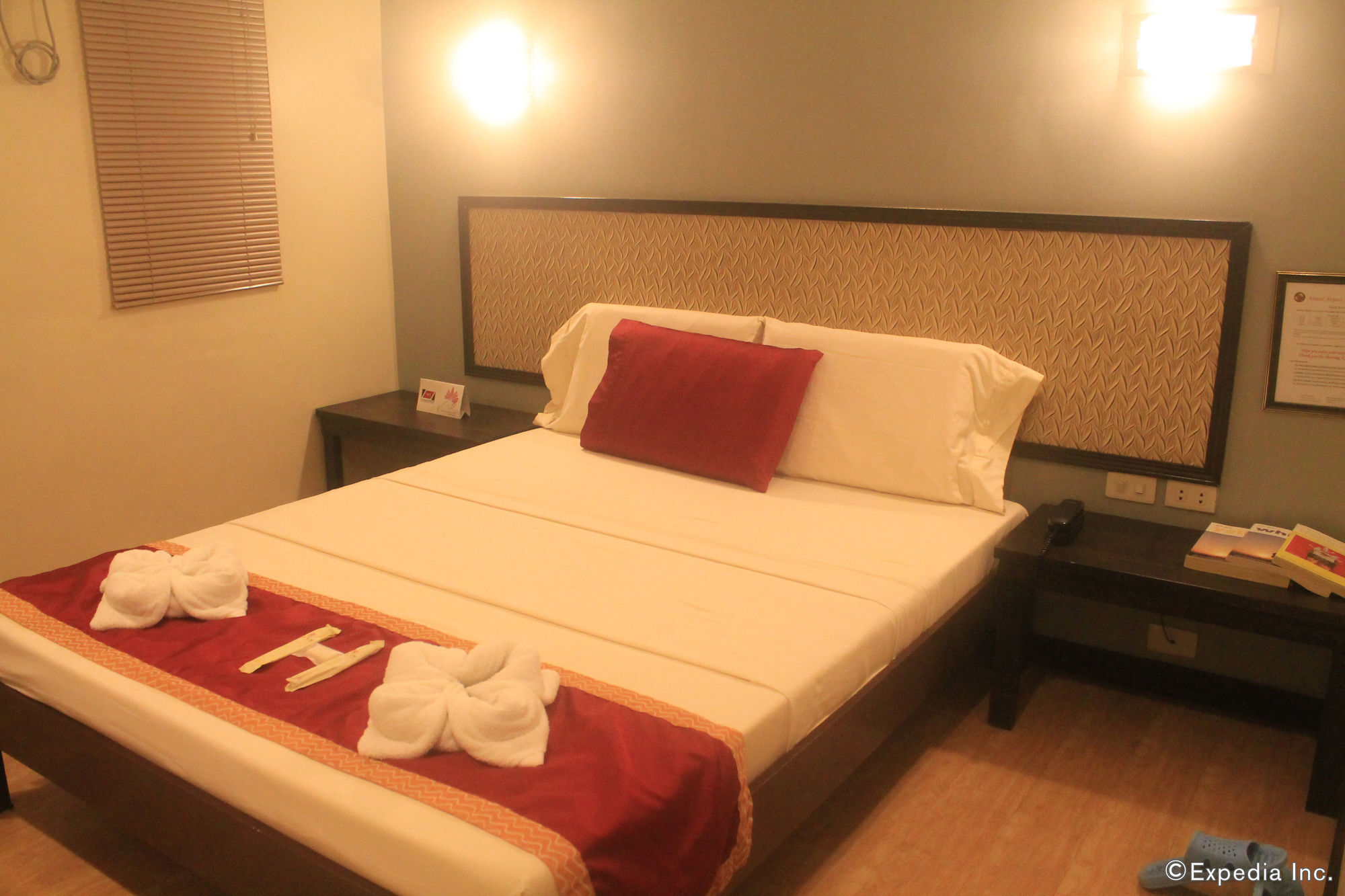 Oyo 110 Asiatel Hotel Pasay Exteriör bild