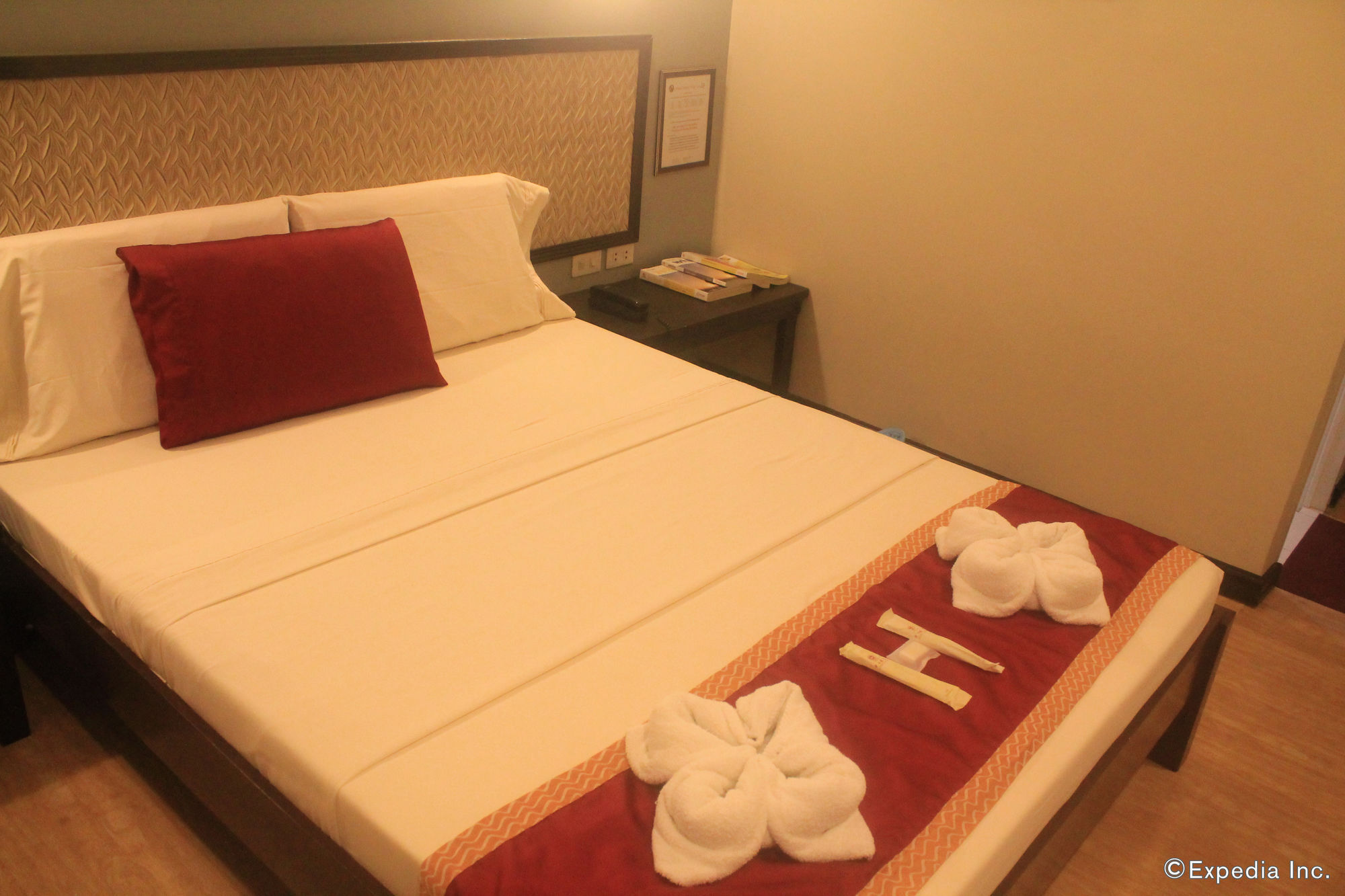 Oyo 110 Asiatel Hotel Pasay Exteriör bild