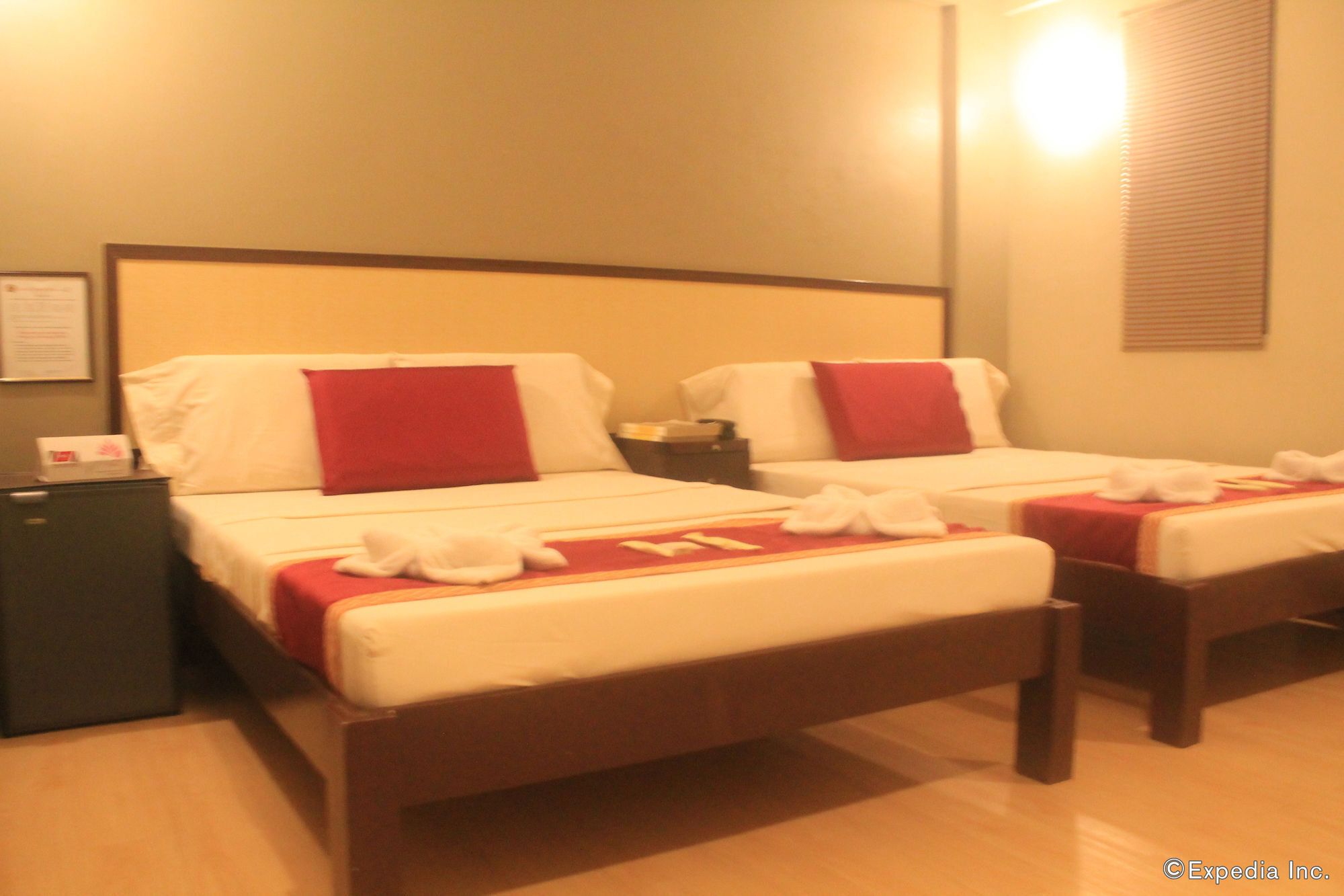 Oyo 110 Asiatel Hotel Pasay Exteriör bild